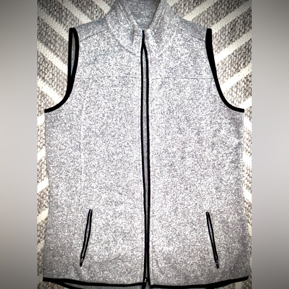 Old Navy Active, Women's Gray Knit Full Zip Vest Size M
